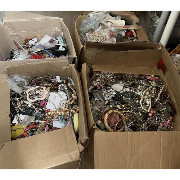 Unbranded(+3) Jewelry - 1+ Pounds 25-30 Pcs All Wearable Vintage To Modern Jewelry-READ PLEASE